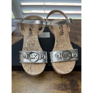 Michael Kors Girls Kids 11 Cate BRi-181 Silver Logo Heel  Summer/Party Wedding